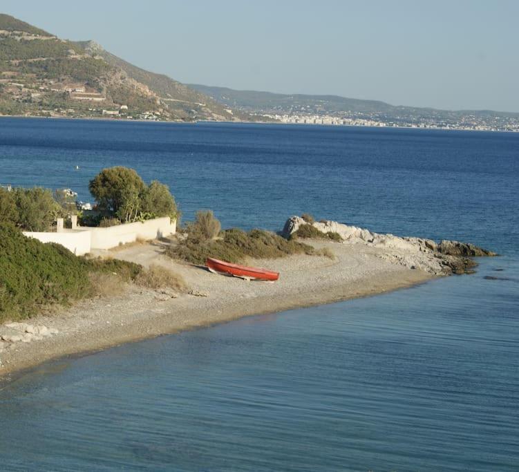 Villa House By The Sea At Skaloma, Loutraki Vouliagmeni-See Exterior foto