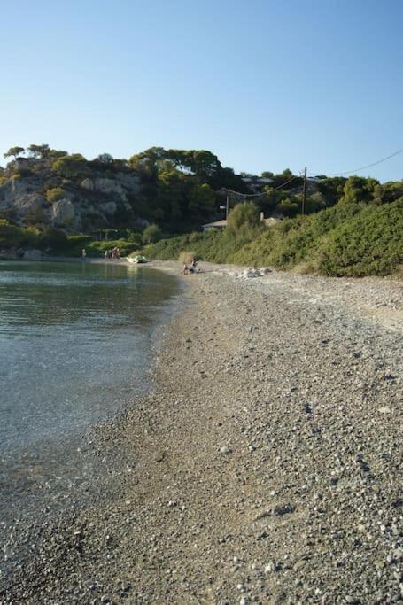 Villa House By The Sea At Skaloma, Loutraki Vouliagmeni-See Exterior foto